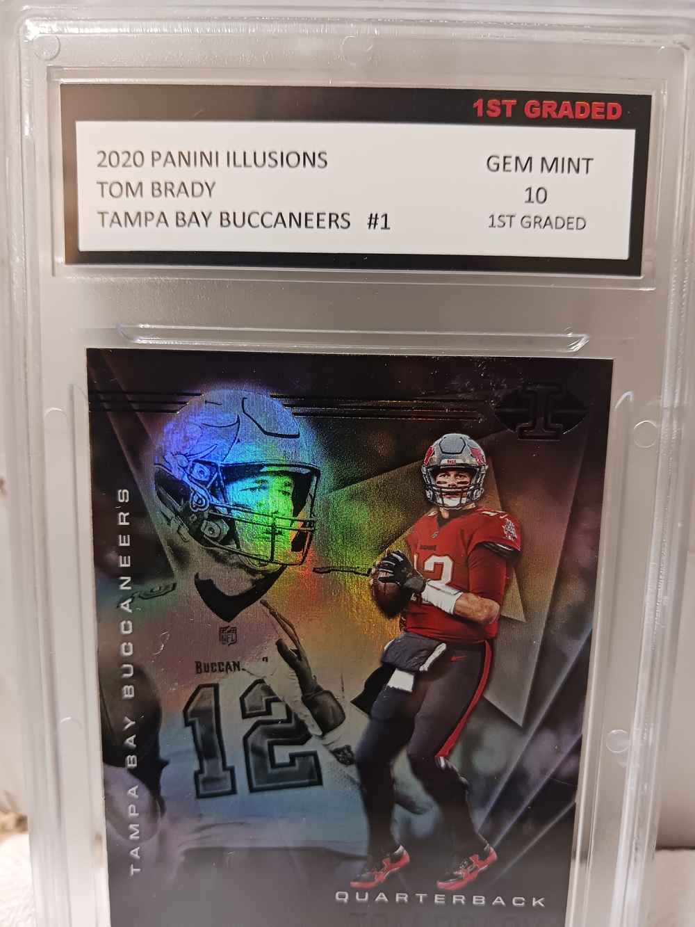2020 Panini Illusions Tom Brady TamPA BAY #1 - Holographic Card GEM MINT 10 - Picture 3 of 4